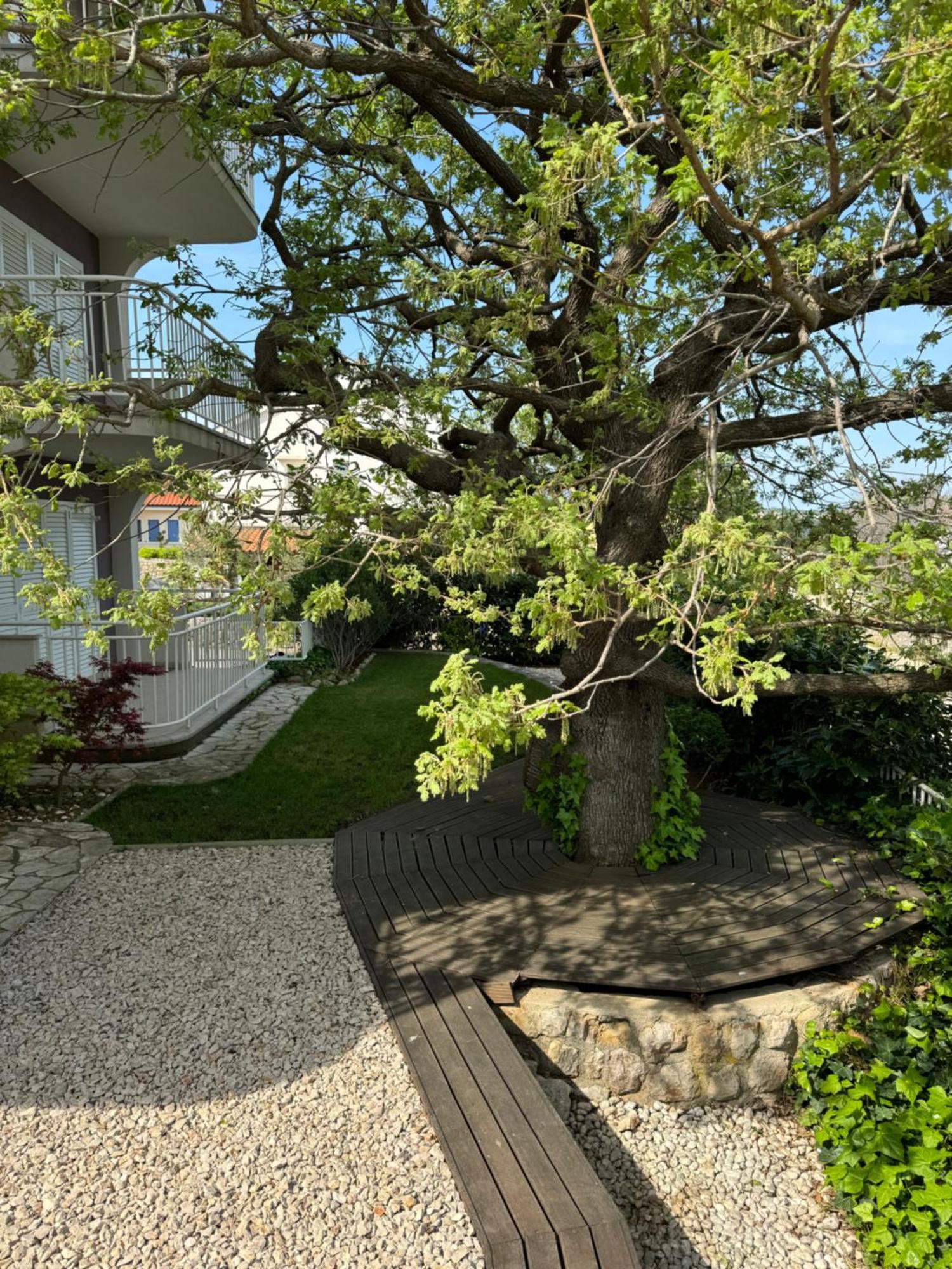 Apartmani Marija Klimno A Exteriör bild